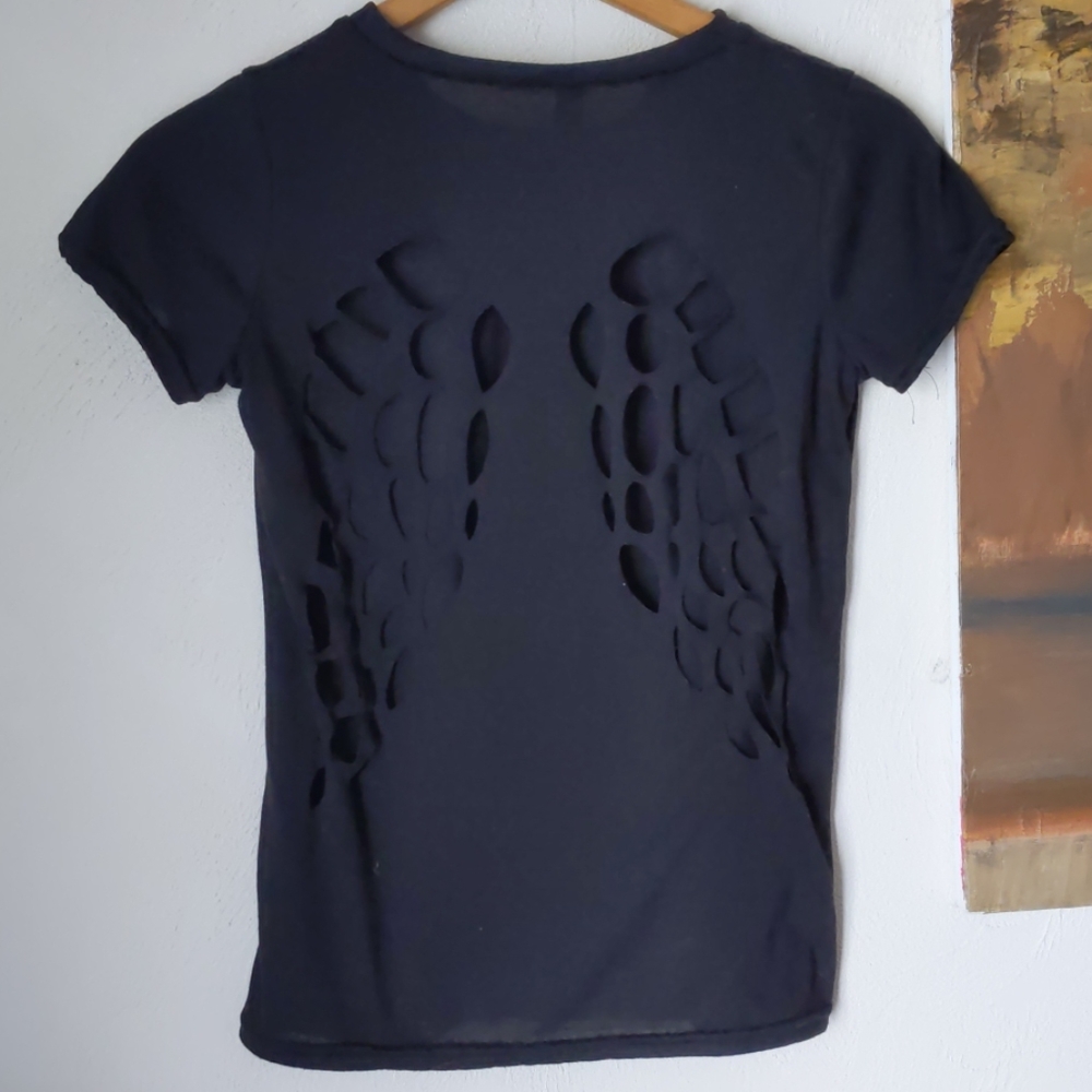 Angel wings cut out tee